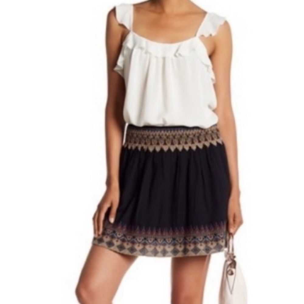 Joie caviar embroidered skirt size M